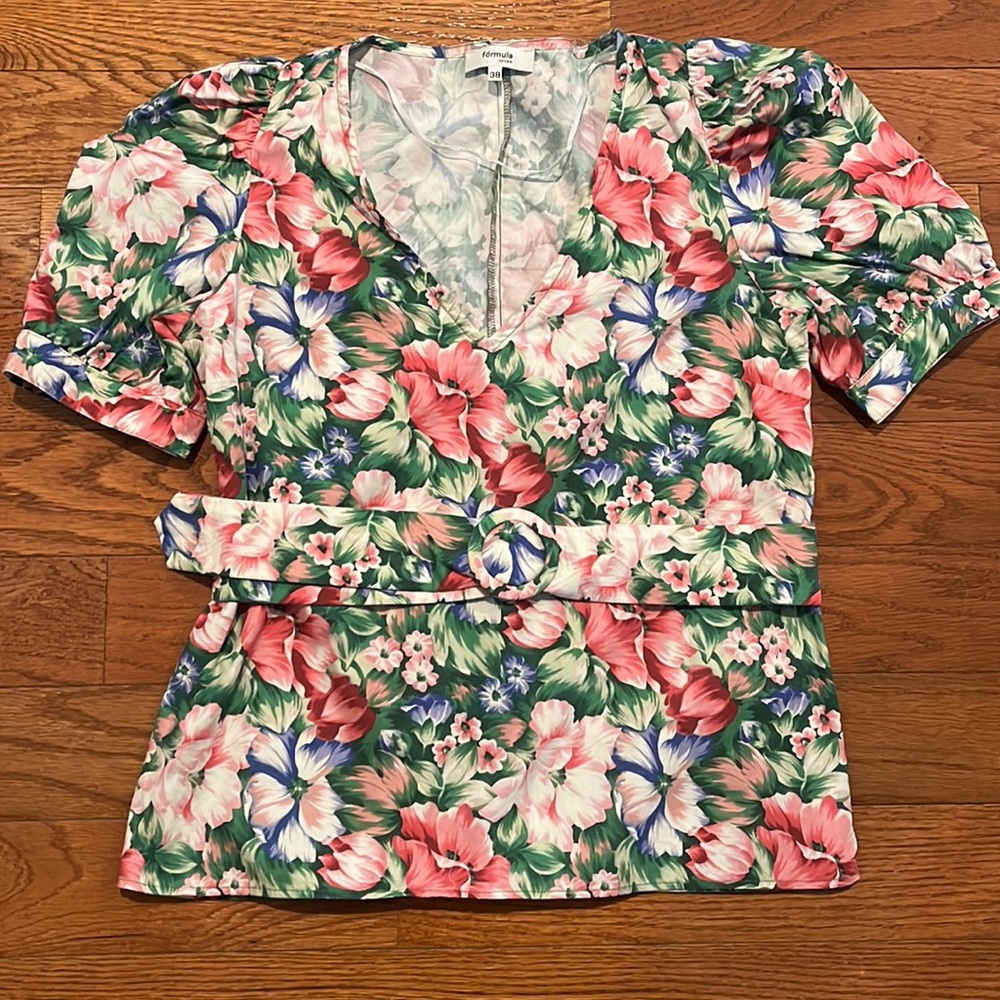 Formula Joven V-Neck Floral Fitted Top w/ Belt, Puff Sleeves, EU 38, US 4